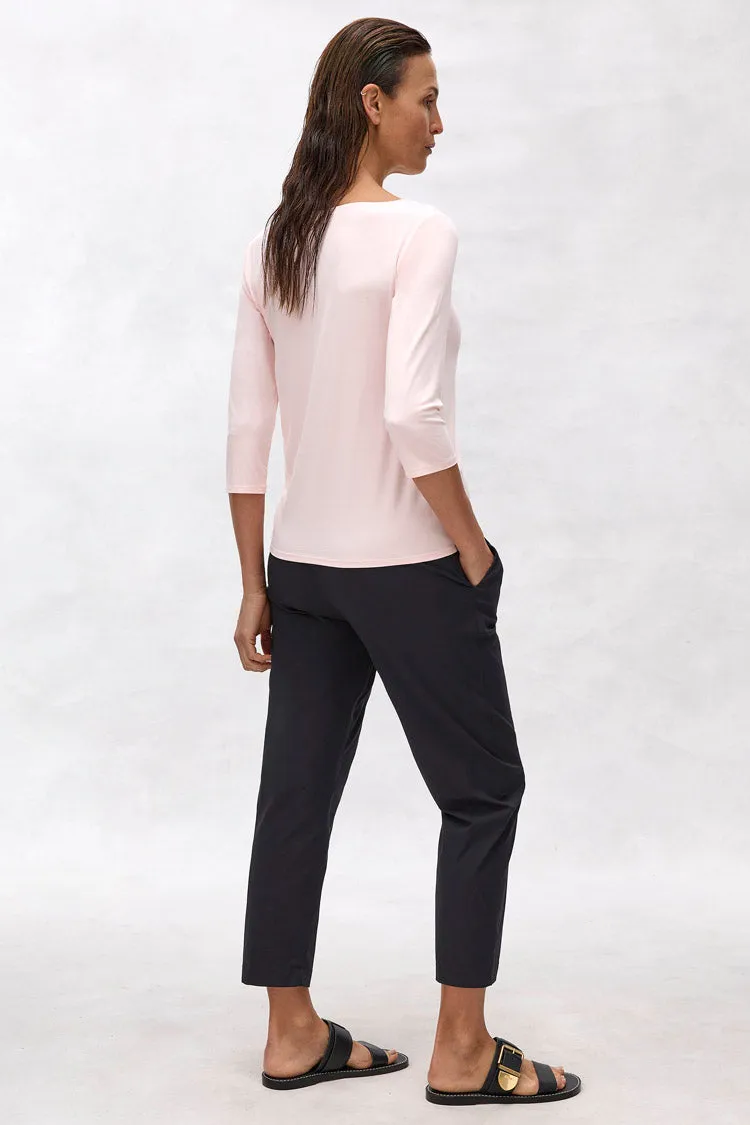 Relaxed Boat Neck in Sugar